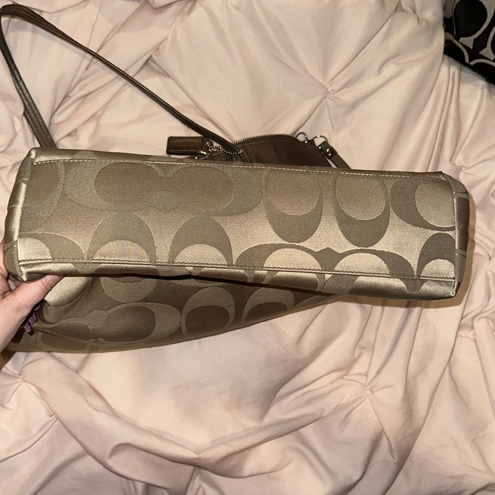 Coach tote - Picture 10 of 10